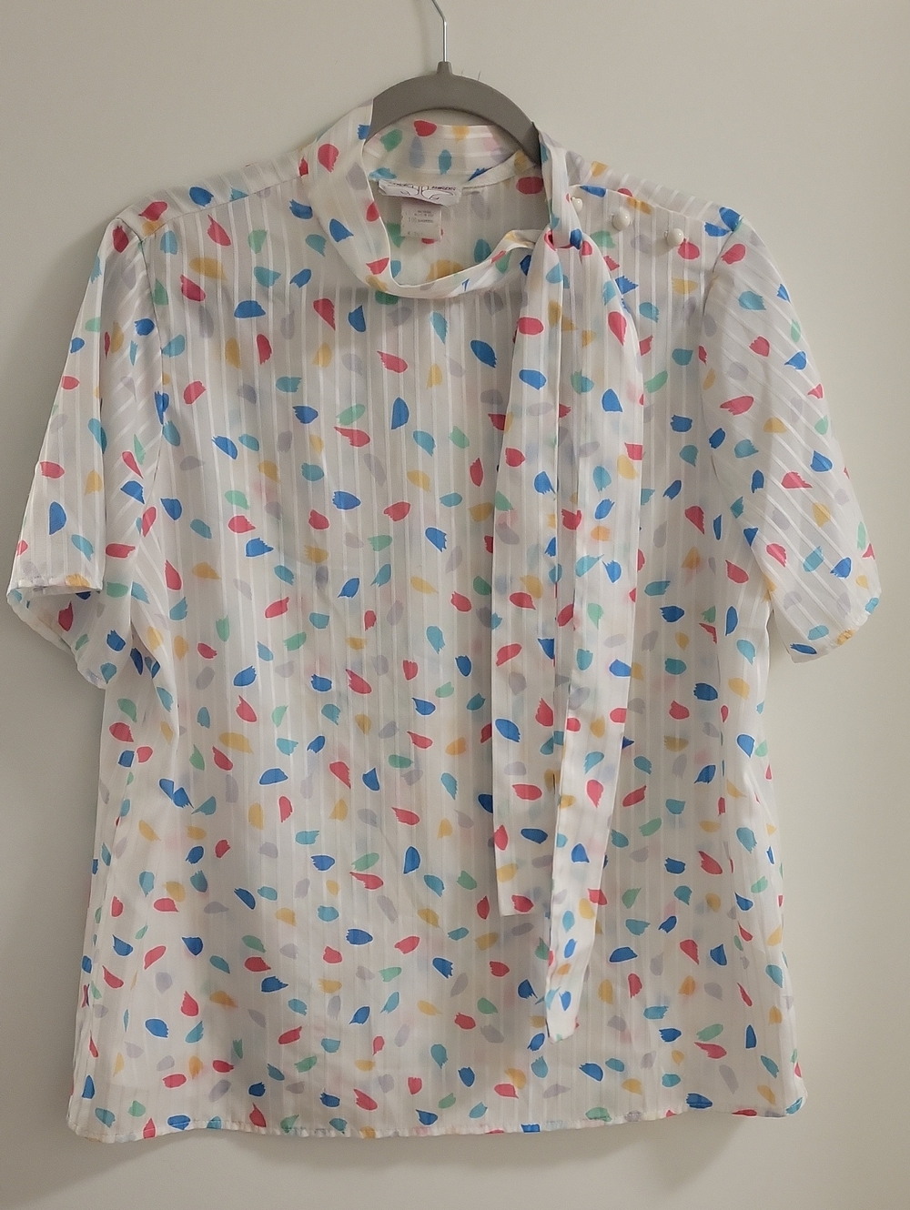 Lovebird Vintage 80s Tie-Neck Blouse Size 18(best 14-16)